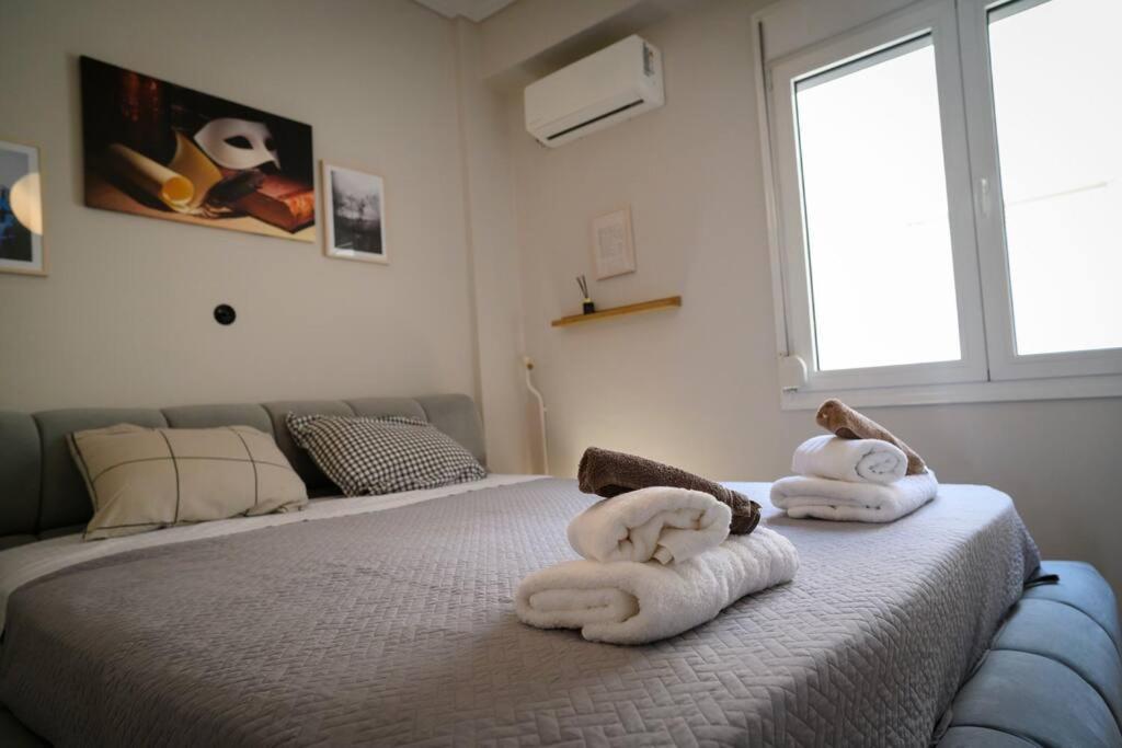 Bluexenia 1 Bedroom Retro Luxury Athena Bagian luar foto
