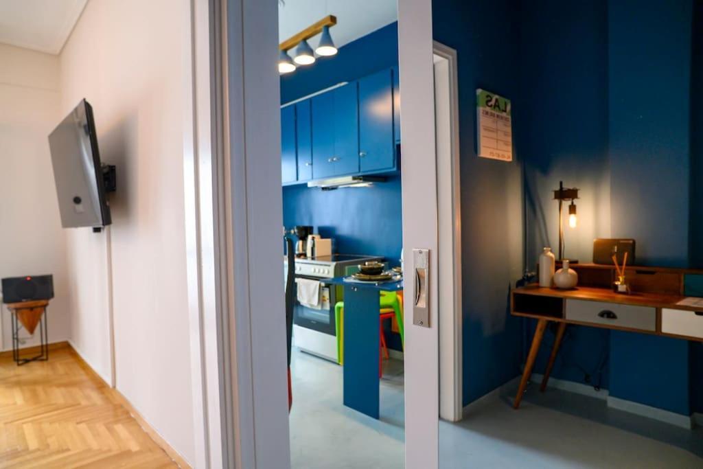 Bluexenia 1 Bedroom Retro Luxury Athena Bagian luar foto