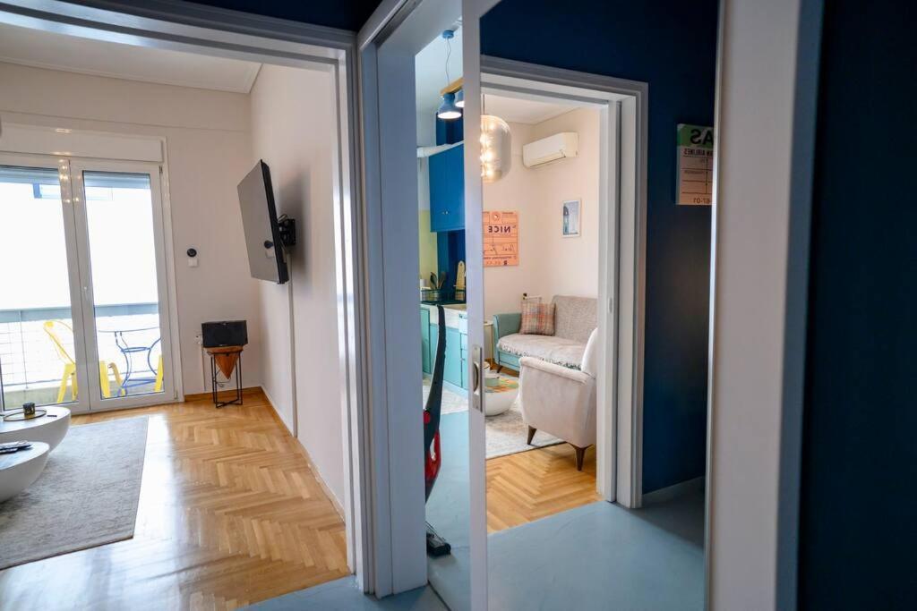 Bluexenia 1 Bedroom Retro Luxury Athena Bagian luar foto