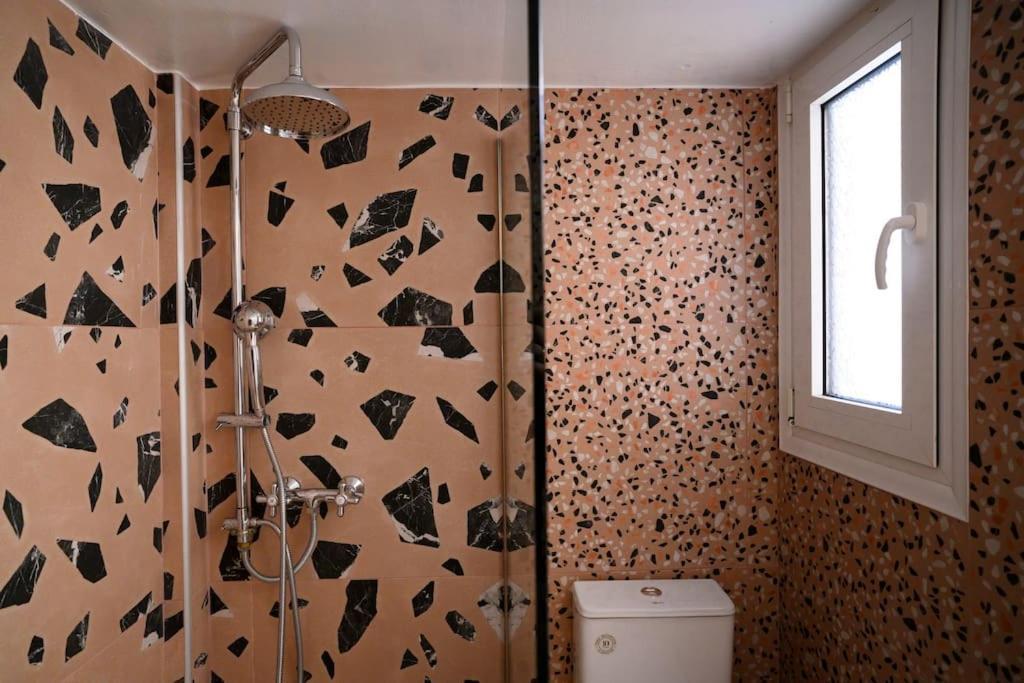 Bluexenia 1 Bedroom Retro Luxury Athena Bagian luar foto